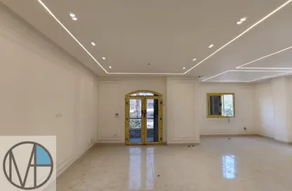 Apartment - 3 Bedrooms - 3 Bathrooms for sale in West Arabella - 5th Settlement Compounds - The 5th Settlement - New Cairo City - Cairo