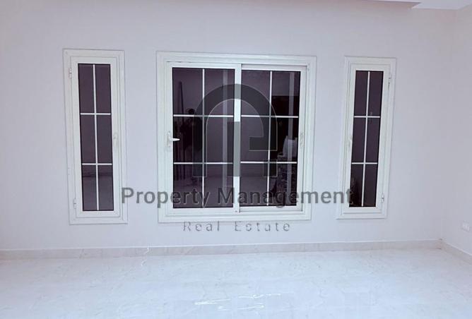 8612218 - Property Image 2