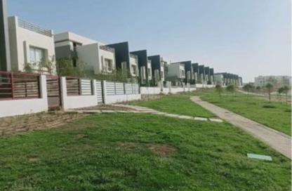 Townhouse - 3 Bedrooms - 3 Bathrooms for sale in Gardenville - Hyde Park - New Cairo City - Cairo Townhouse - 3 Bedrooms - 3 Bathrooms for sale in Gardenville - Hyde Park - New Cairo City - Cairo