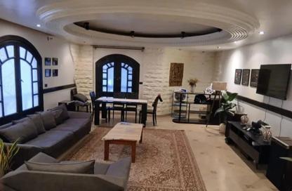 Apartment - 2 Bedrooms - 2 Bathrooms for sale in Street 17 - District 5 - The 5th Settlement - New Cairo City - Cairo