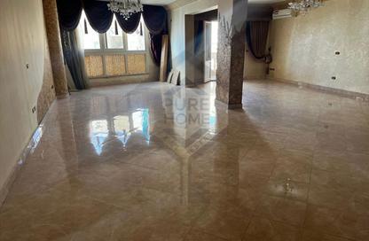 Apartment - 5 Bedrooms - 3 Bathrooms for sale in Mostafa Kamel St. - Smouha - Hay Sharq - Alexandria