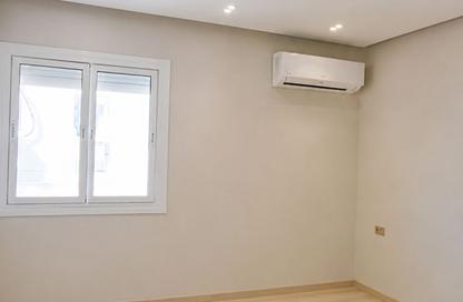Apartment - 3 Bedrooms - 3 Bathrooms for rent in Hyde Park Central - The 6th Settlement - New Cairo City - Cairo