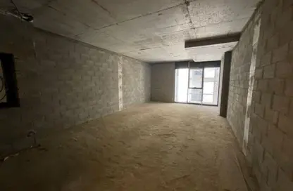 Office Space - 1 Bedroom - 2 Bathrooms for sale in Hyde Park - New Cairo City - Cairo