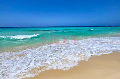 Chalet - 2 Bedrooms - 2 Bathrooms for sale in Ayla Jefaira - Jefaira - Ras Al Hekma - North Coast