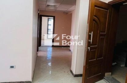 Office Space - Studio - 2 Bathrooms for rent in Cliff Mall New Cairo - South Teseen St. - The 5th Settlement - New Cairo City - Cairo