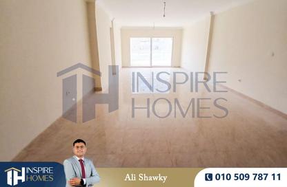 Apartment - 3 Bedrooms - 2 Bathrooms for rent in Grand View - Smouha - Hay Sharq - Alexandria