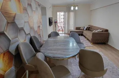 Apartment - 3 Bedrooms - 3 Bathrooms for rent in Capital East - Nasr City Compounds - Nasr City - Cairo