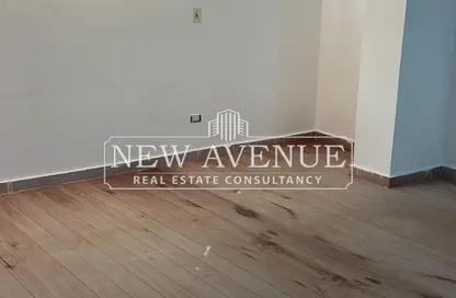 Office Space - 6 Bedrooms - 2 Bathrooms for sale in Heliopolis Square - El Nozha - Cairo