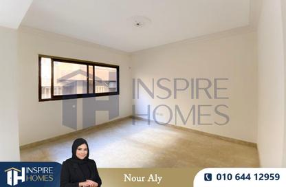 Apartment - 3 Bedrooms - 2 Bathrooms for rent in Laurent - Hay Sharq - Alexandria