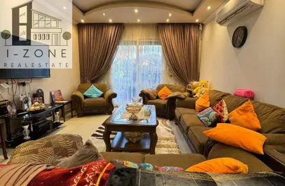 فيلا - 3 غرف نوم - 3 حمامات للبيع في لا نوفا فيستا - المستثمرين الشمالية - مدينة القاهرة الجديدة - القاهرة