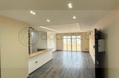 Apartment - 3 Bedrooms - 3 Bathrooms for sale in Park Corner - Hyde Park - New Cairo City - Cairo