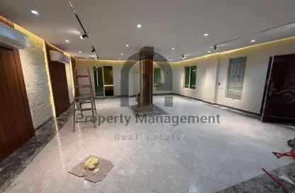 دوبلكس - 3 غرف نوم - 3 حمامات للبيع في شارع عمر مكرم - النرجس 6 - النرجس - مدينة القاهرة الجديدة - القاهرة