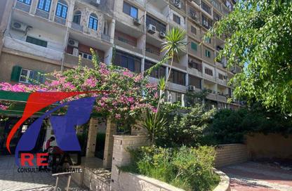 Apartment - 3 Bedrooms - 2 Bathrooms for sale in Al Tayaran St. - Rabaa Al Adaweyah - Nasr City - Cairo