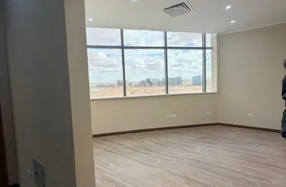 مساحات مكتبية - 2 غرف نوم - 1 حمام للايجار في روك كابيتال وان - الحى المالى - العاصمة الإدارية الجديدة - القاهرة