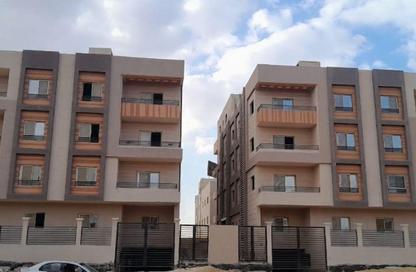 Apartment - 3 Bedrooms - 2 Bathrooms for sale in Bait Alwatan - The 5th Settlement - New Cairo City - Cairo