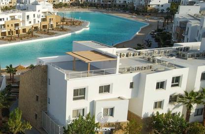 Chalet - 2 Bedrooms - 2 Bathrooms for sale in Swan Lake Gouna - El Gouna - Hurghada - Red Sea