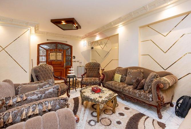 8582876 - Property Image 2