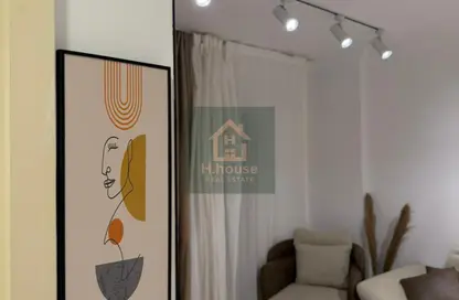 شقة - 2 غرف نوم - 1 حمام للايجار في B12 - مدينتي - القاهرة