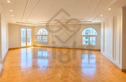 Apartment - 4 - 2 for rent in Mohamed Fawzy Moaz St. - Smouha - Hay Sharq - Alexandria