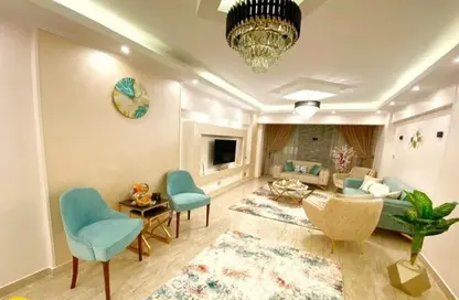 شقة - 3 غرف نوم - 2 حمامات للبيع في محرم بك - حي وسط - الاسكندرية