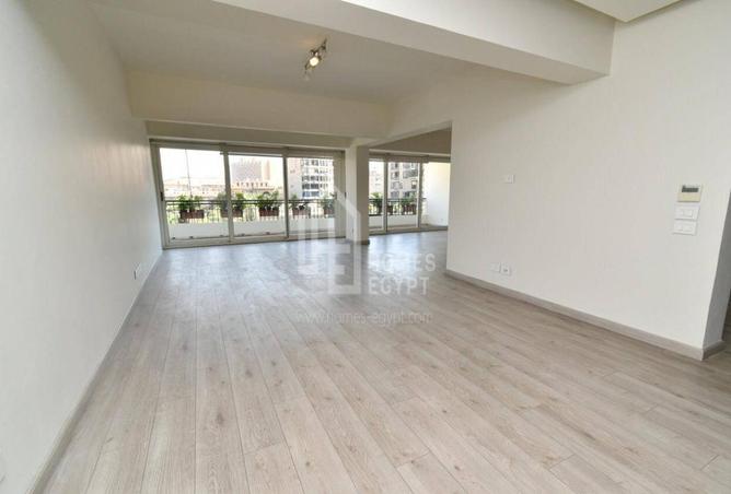 68794129 - Property Image 2