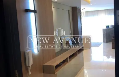 Apartment - 2 Bedrooms - 2 Bathrooms for sale in Lake View Residence - 5th Settlement Compounds - The 5th Settlement - New Cairo City - Cairo