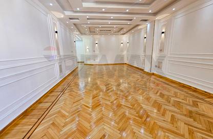 Apartment - 3 Bedrooms - 3 Bathrooms for sale in Tout Ankh Amoun St. - Smouha - Hay Sharq - Alexandria Apartment - 3 Bedrooms - 3 Bathrooms for sale in Tout Ankh Amoun St. - Smouha - Hay Sharq - Alexandria