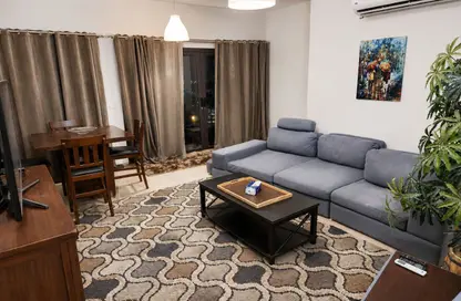 شقة - 3 غرف نوم - 2 حمامات للايجار في مون ريزيدنس - فيفث سكوير - التجمع الخامس - مدينة القاهرة الجديدة - القاهرة