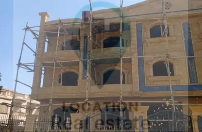 شقة - 4 غرف نوم - 3 حمامات للبيع في الحي السادس - مدينة العبور - القليوبية