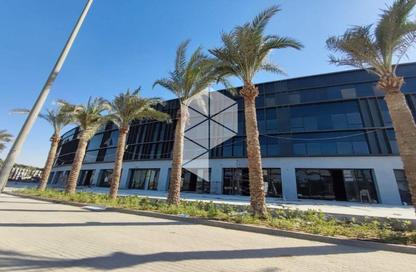 Office Space - Studio - 1 Bathroom for rent in Lake View Residence - 5th Settlement Compounds - The 5th Settlement - New Cairo City - Cairo
