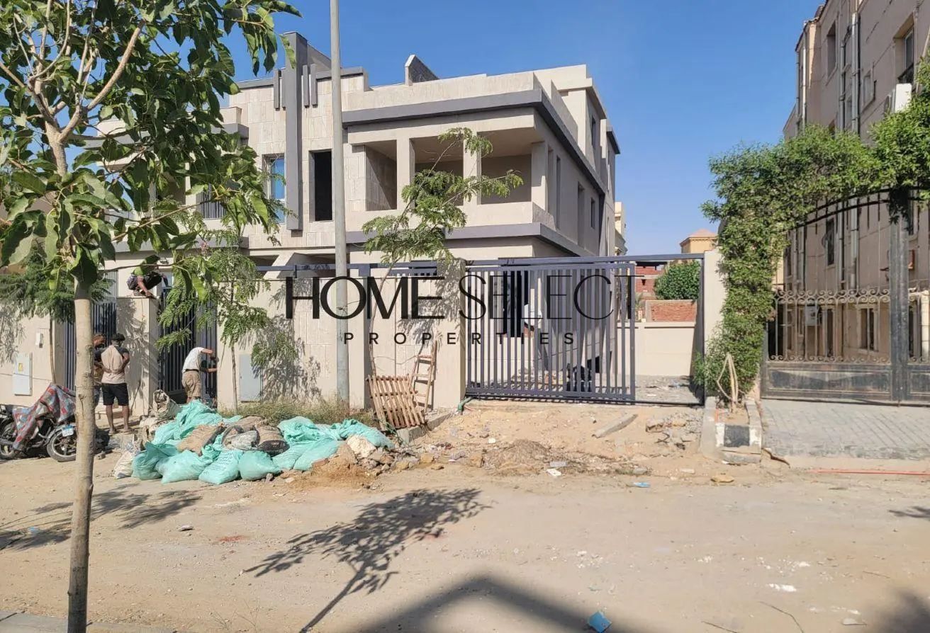 72438042 - Property Main Image