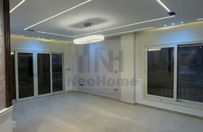 شقة - 3 غرف نوم - 2 حمامات للايجار في مدينة وصال - كمبوندات الشروق - مدينة الشروق - القاهرة