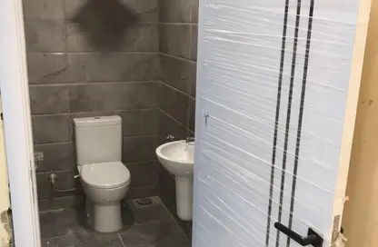 محل تجاري - استوديو - 2 حمامات للبيع في شارع سمير عبد الرؤوف - المنطقة الثامنة - مدينة نصر - القاهرة