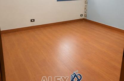Office Space - Studio - 2 Bathrooms for rent in Ismail Serry St. - Smouha - Hay Sharq - Alexandria Office Space - Studio - 2 Bathrooms for rent in Ismail Serry St. - Smouha - Hay Sharq - Alexandria