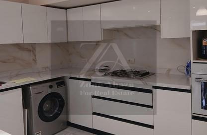 Apartment - 4 Bedrooms - 2 Bathrooms for rent in Stone Residence - 5th Settlement Compounds - The 5th Settlement - New Cairo City - Cairo