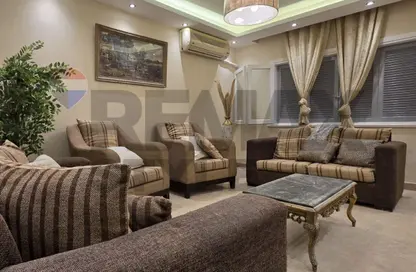 شقة - 3 غرف نوم - 2 حمامات للايجار في مصر الجديدة - القاهرة