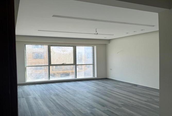 74583305 - Property Image 2