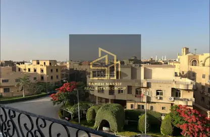 شقة - 2 غرف نوم - 2 حمامات للايجار في طريق خدمه - حى جنوب الاكايمية - مدينة القاهرة الجديدة - القاهرة