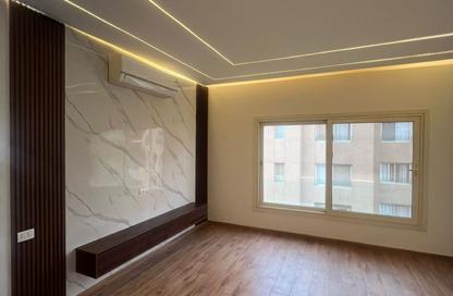 Apartment - 1 Bedroom - 1 Bathroom for sale in The Village - South Investors Area - New Cairo City - Cairo