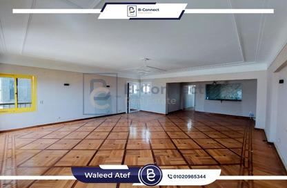 Apartment - 2 Bedrooms - 2 Bathrooms for sale in Saba Basha - Hay Sharq - Alexandria