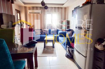 Apartment - 2 Bedrooms - 1 Bathroom for rent in Azarita - Hay Wasat - Alexandria