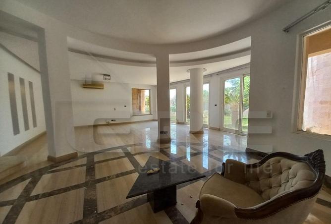102077129 - Property Image 2