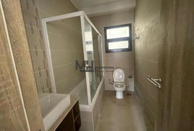 72721098 - Property Image 3