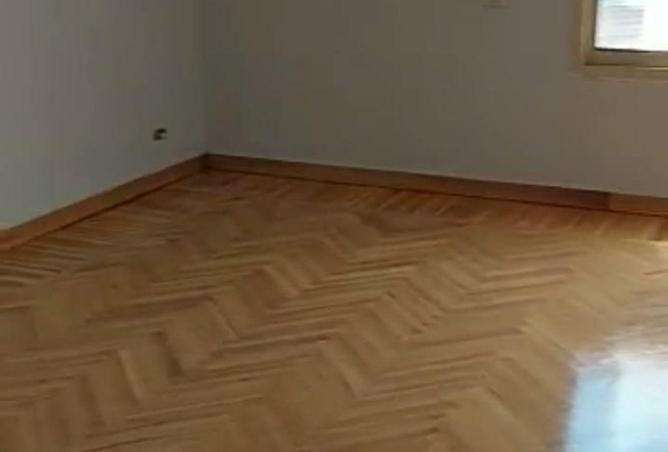 8591927 - Property Image 2