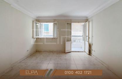 Apartment - 3 Bedrooms - 1 Bathroom for sale in Al Molazem Sameh St. - Bolkly - Hay Sharq - Alexandria