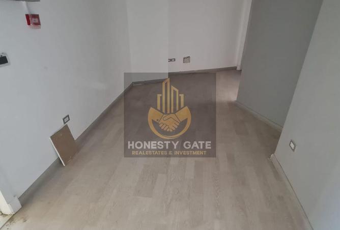 99812472 - Property Main Image