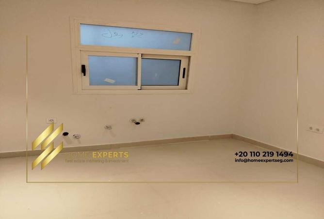 52451946 - صورة العقار 3