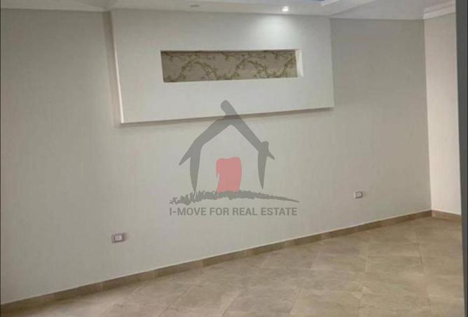 70354981 - Property Image 2