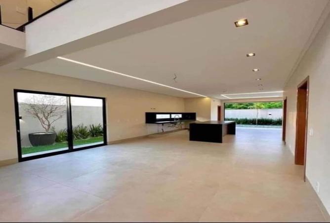 8709203 - Property Image 2