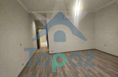 تاون هاوس - 4 - 5 للايجار في نيو جيزة - طريق مصر اسكندرية الصحراوي - مدينة 6 أكتوبر - الجيزة